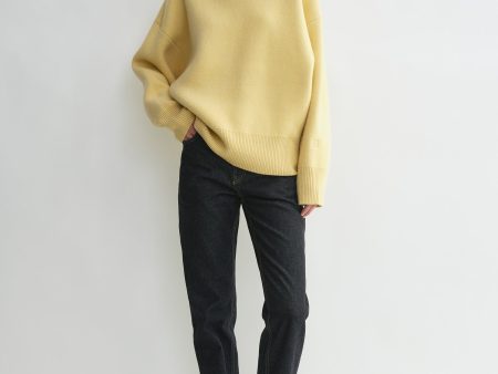 Double-knit turtleneck soft yellow For Sale