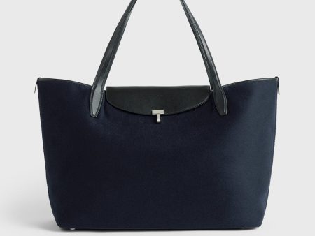 Winter weekender navy on Sale